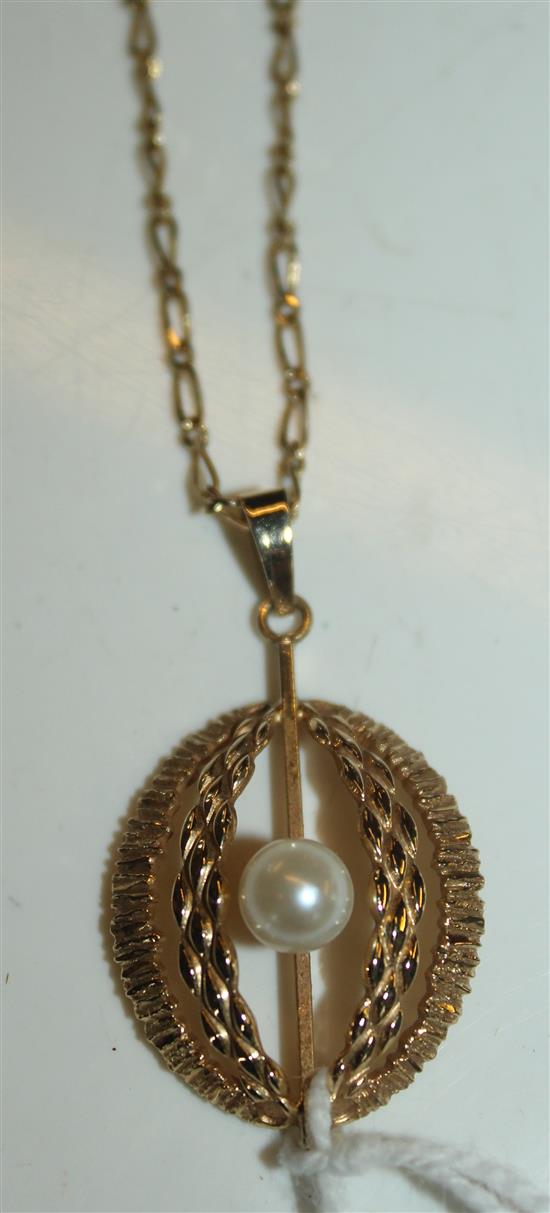 9ct gold pearl-set pendant on fine gold chain, 18ct gold fine curb-link neck chain & a 9ct gold belcher-link chain (3)